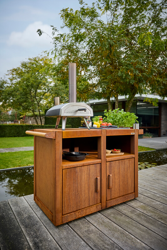 Rb73 outdoor kitchen 1 with ooni pizza oven